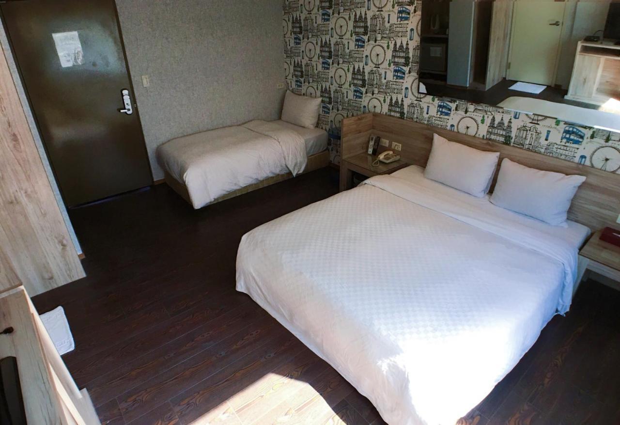 Love Hotel Taipei Extérieur photo