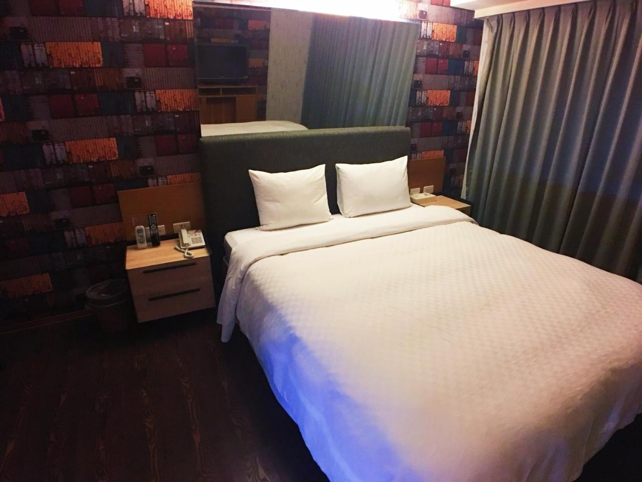 Love Hotel Taipei Extérieur photo