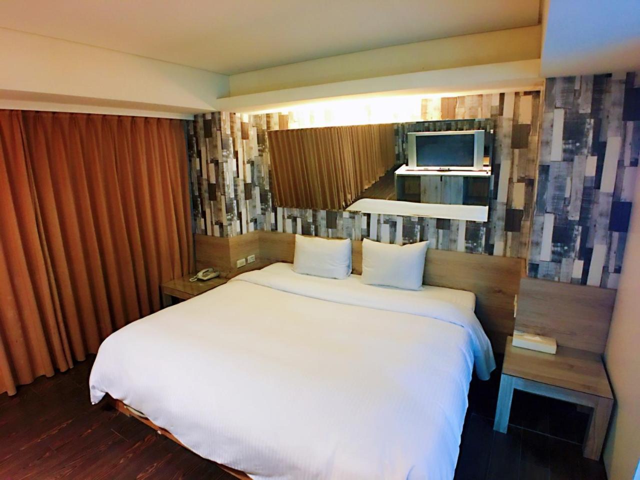 Love Hotel Taipei Extérieur photo